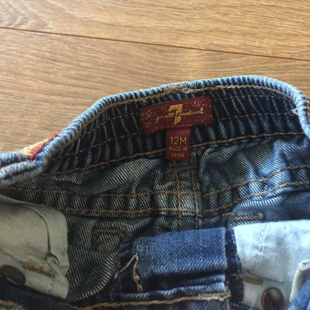 Jeans - Picture 3 of 3